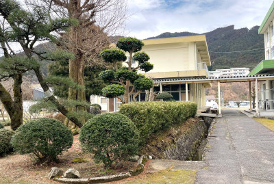 R8_図書館横の水路